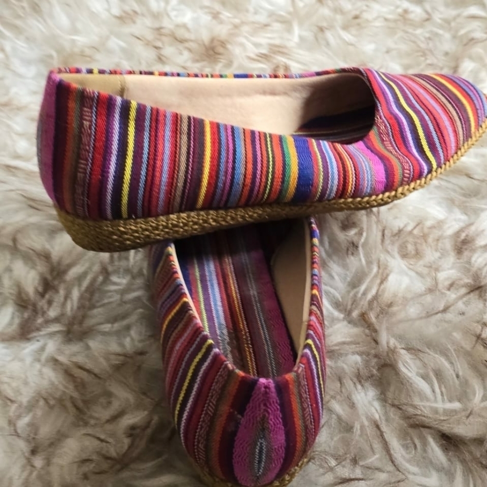 Beacon Fashion Fit Women Canvass Shoes Multicolor Stripe Espadrilles Size 7.5M🌴 - Picture 7 of 8